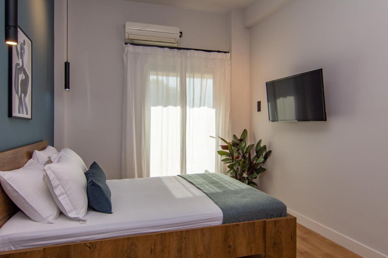 Studio 48, Cozy Apartment In Kalamata City Center Exterior photo